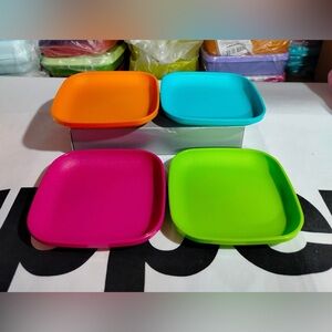 Tupperware Play Set of 4 Kids Mini Bright Colorful Dessert Plates New